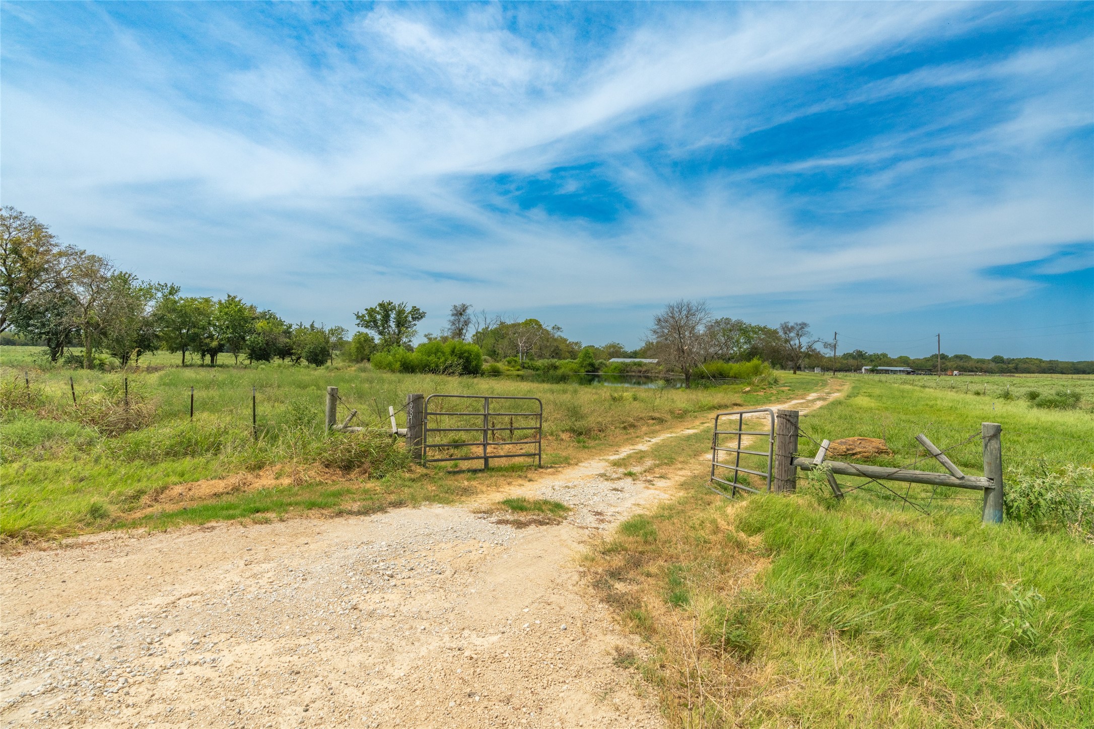 1987 Farm Road 900 N Saltillo TX 75478