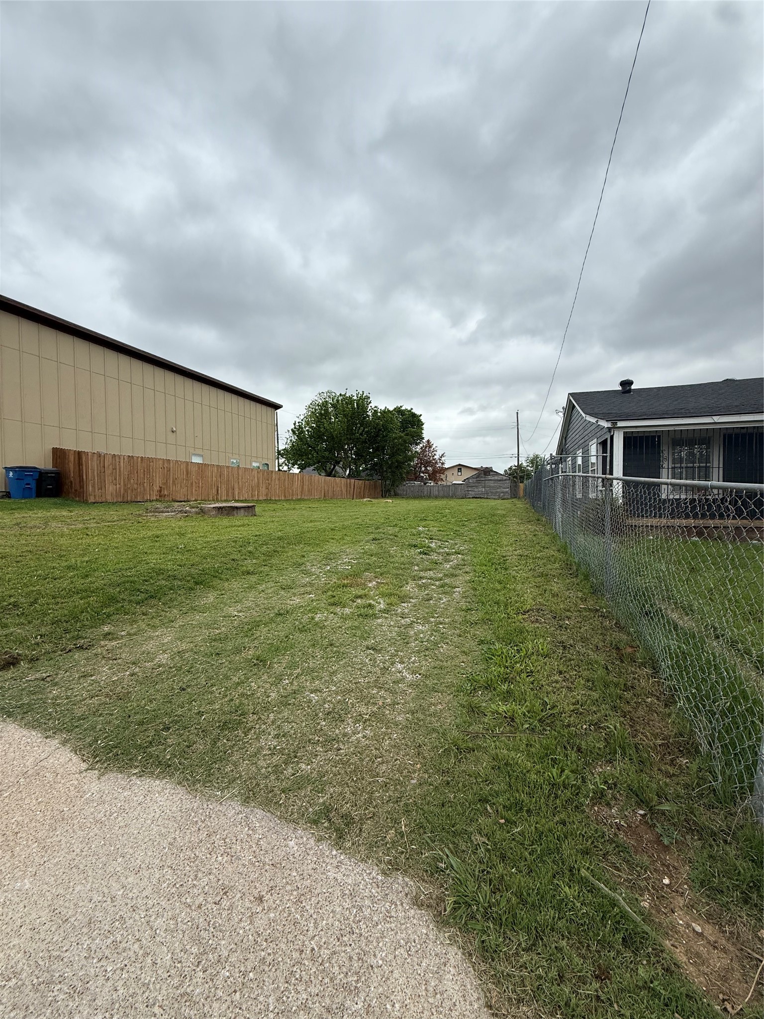 1423 Hendricks Avenue Dallas TX 75216
