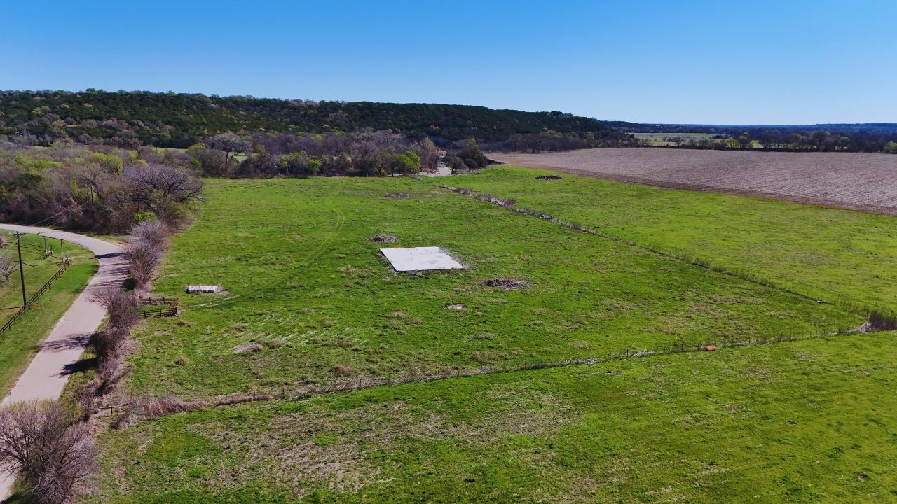 220 County Road 3310 Valley Mills TX 76689