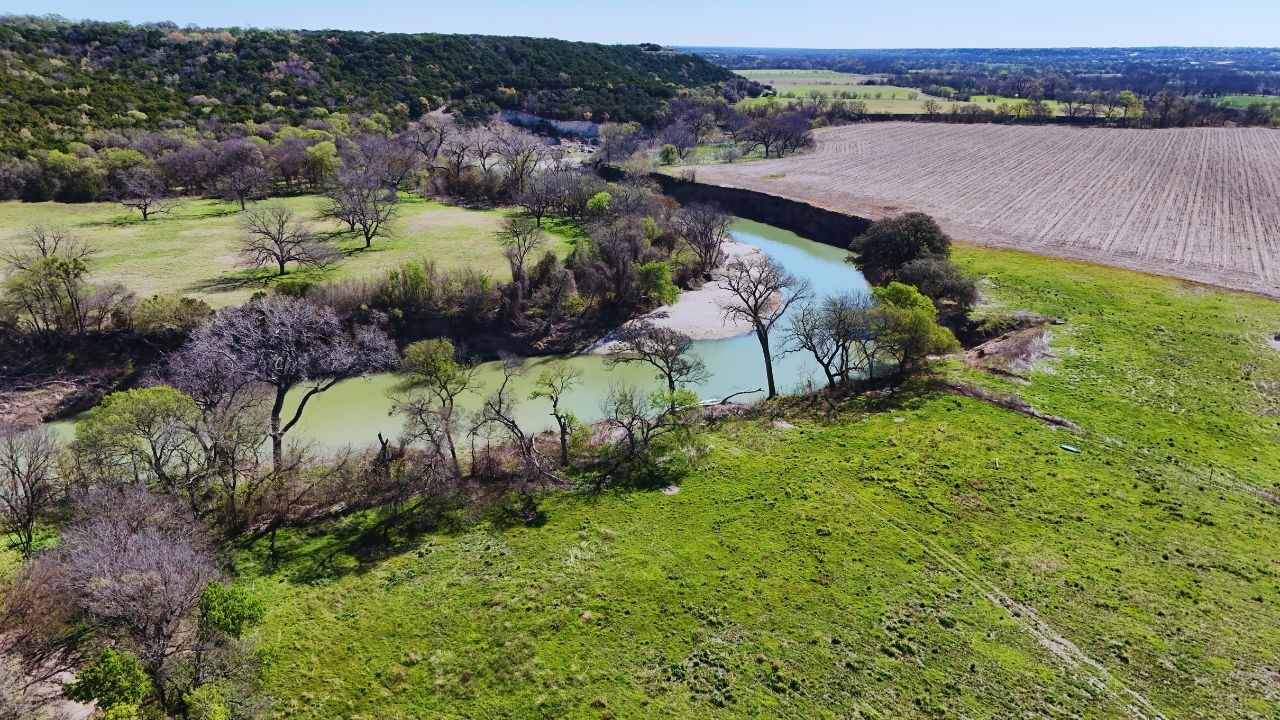 220 County Road 3310 Valley Mills TX 76689