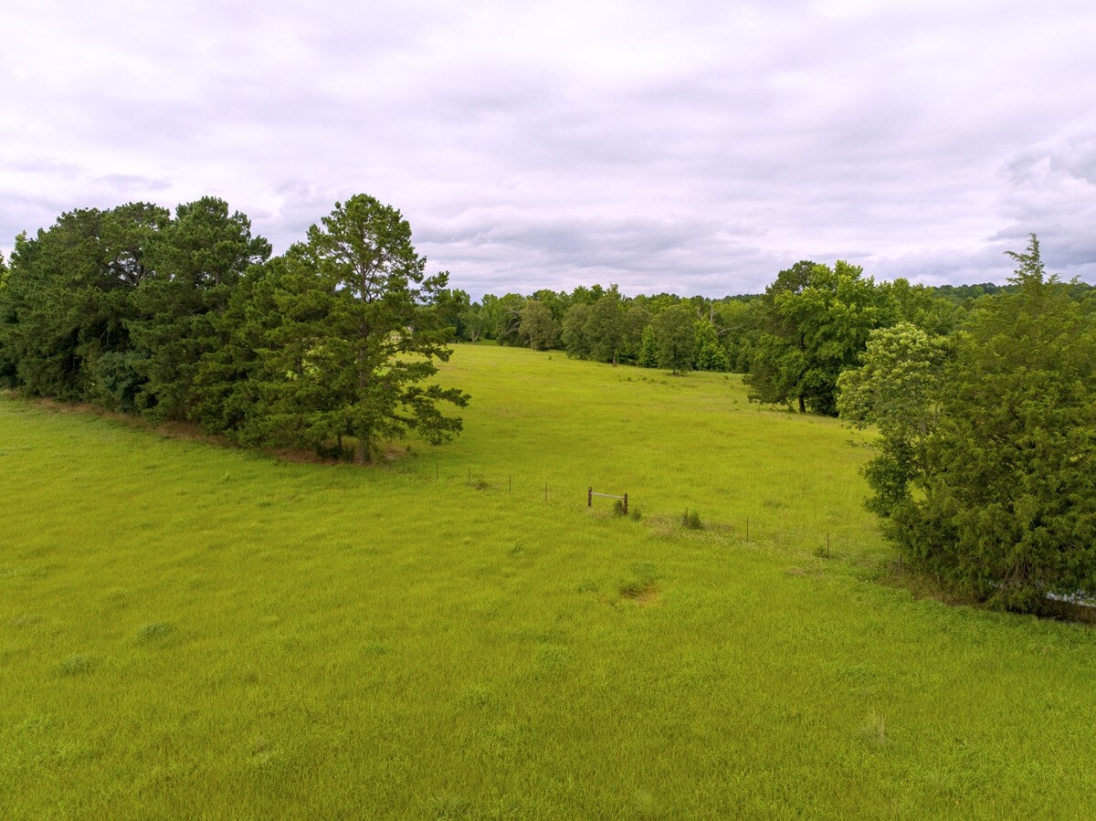 1 Fm 323 Elkhart TX 75839