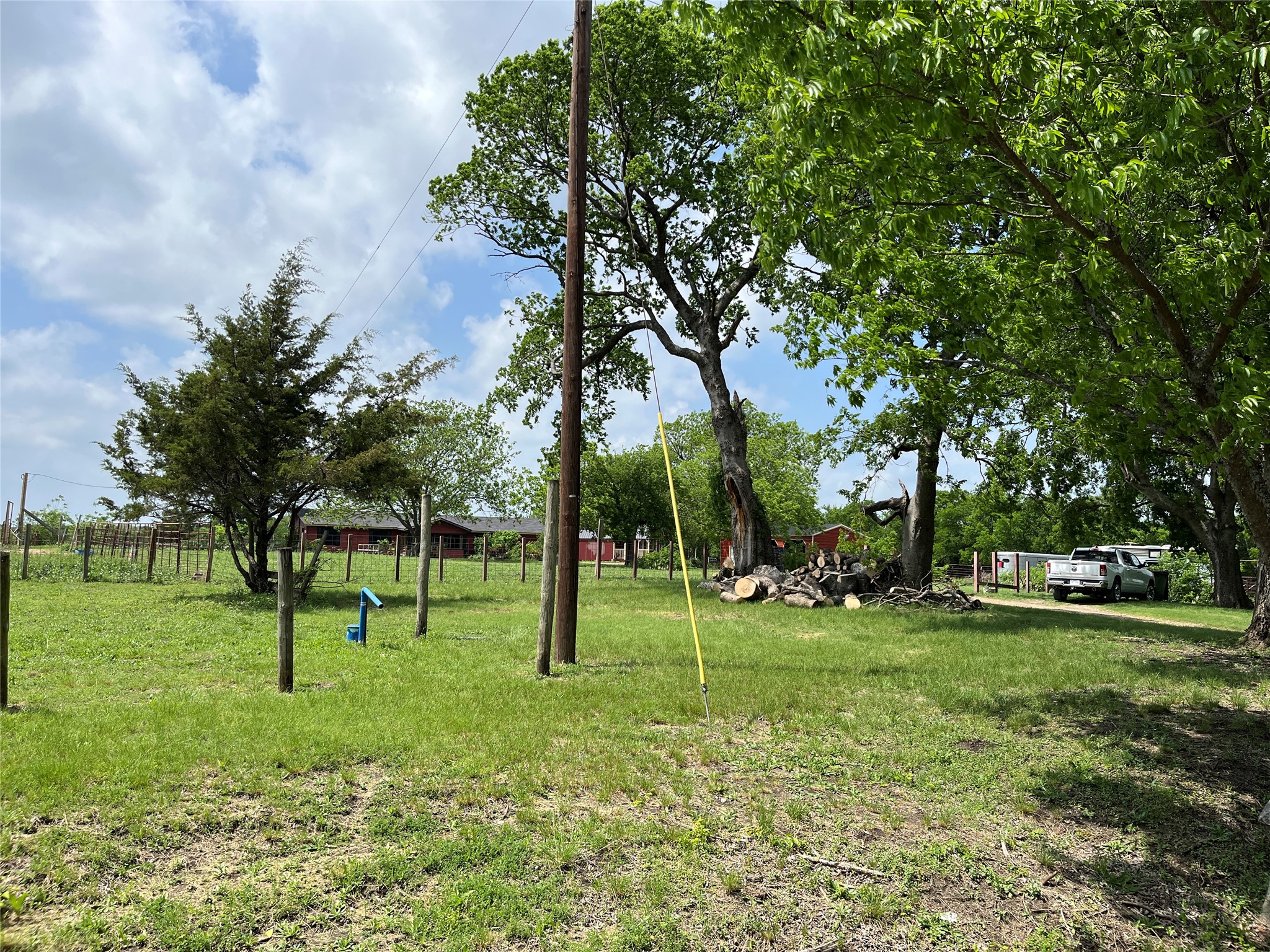 864 County Road 4425 Whitewright TX 75491
