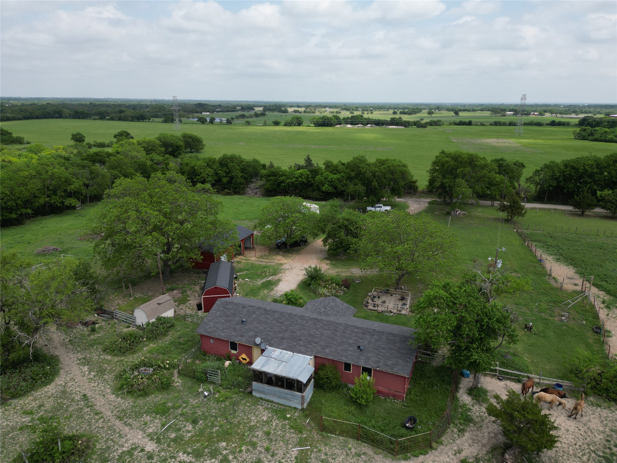 864 County Road 4425 Whitewright TX 75491