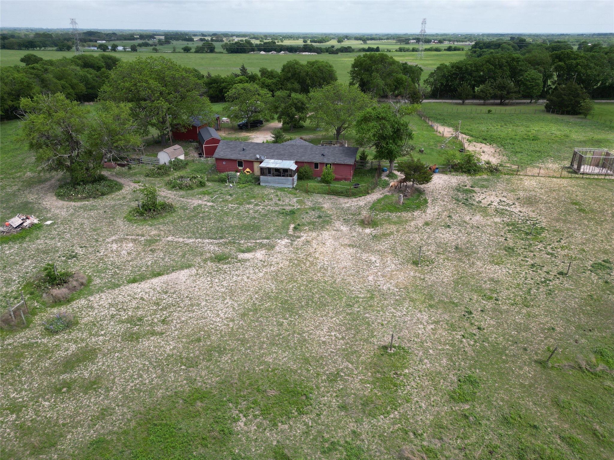 864 County Road 4425 Whitewright TX 75491