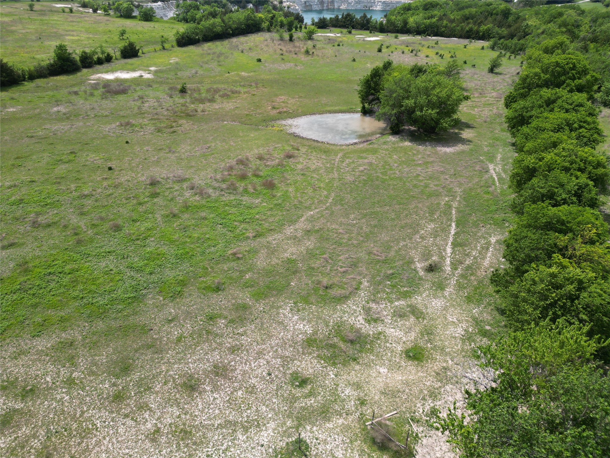 864 County Road 4425 Whitewright TX 75491