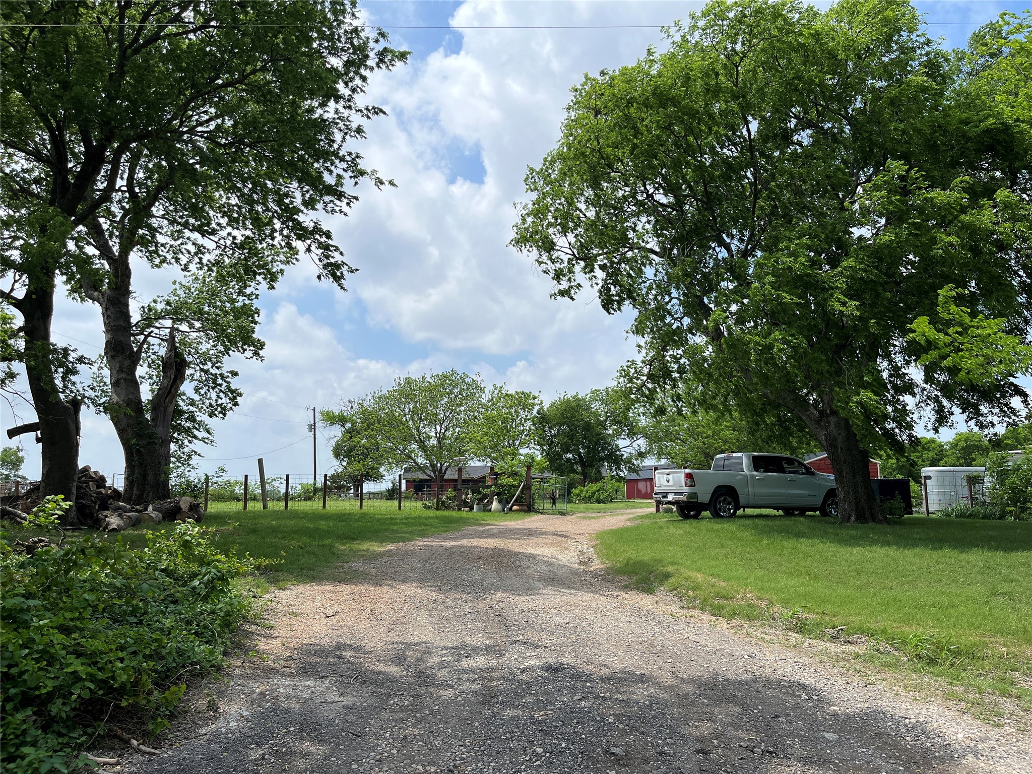864 County Road 4425 Whitewright TX 75491