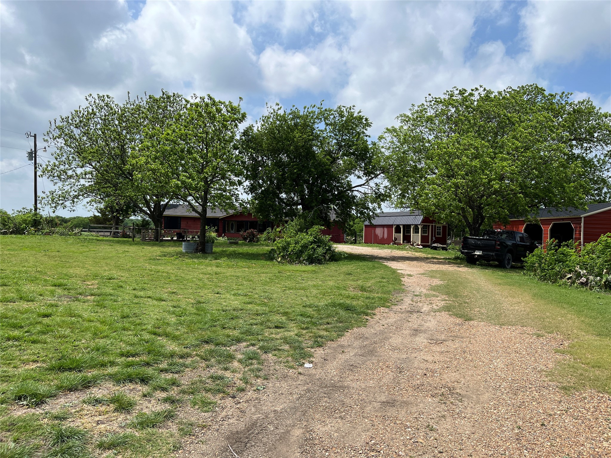 864 County Road 4425 Whitewright TX 75491