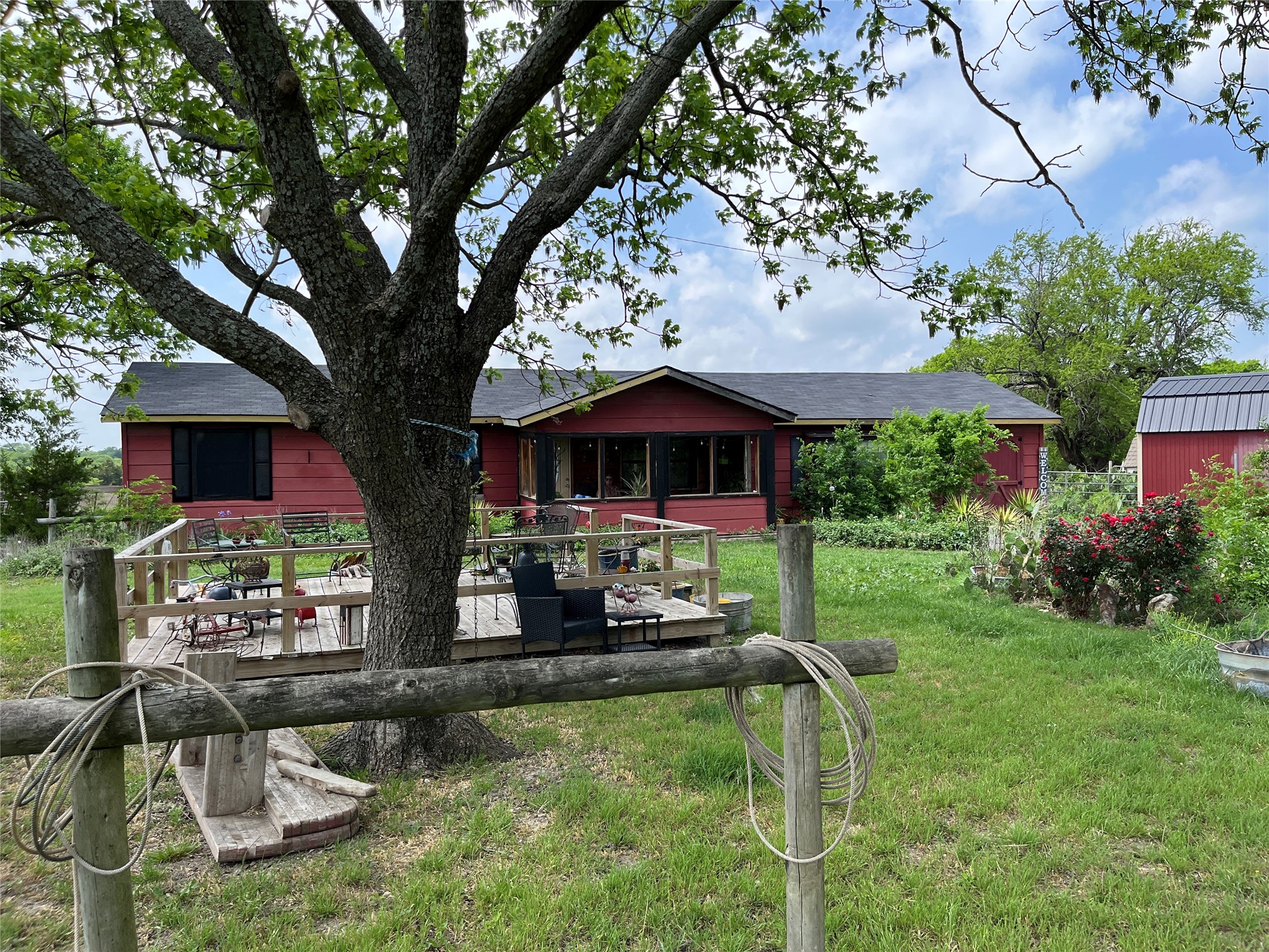 864 County Road 4425 Whitewright TX 75491