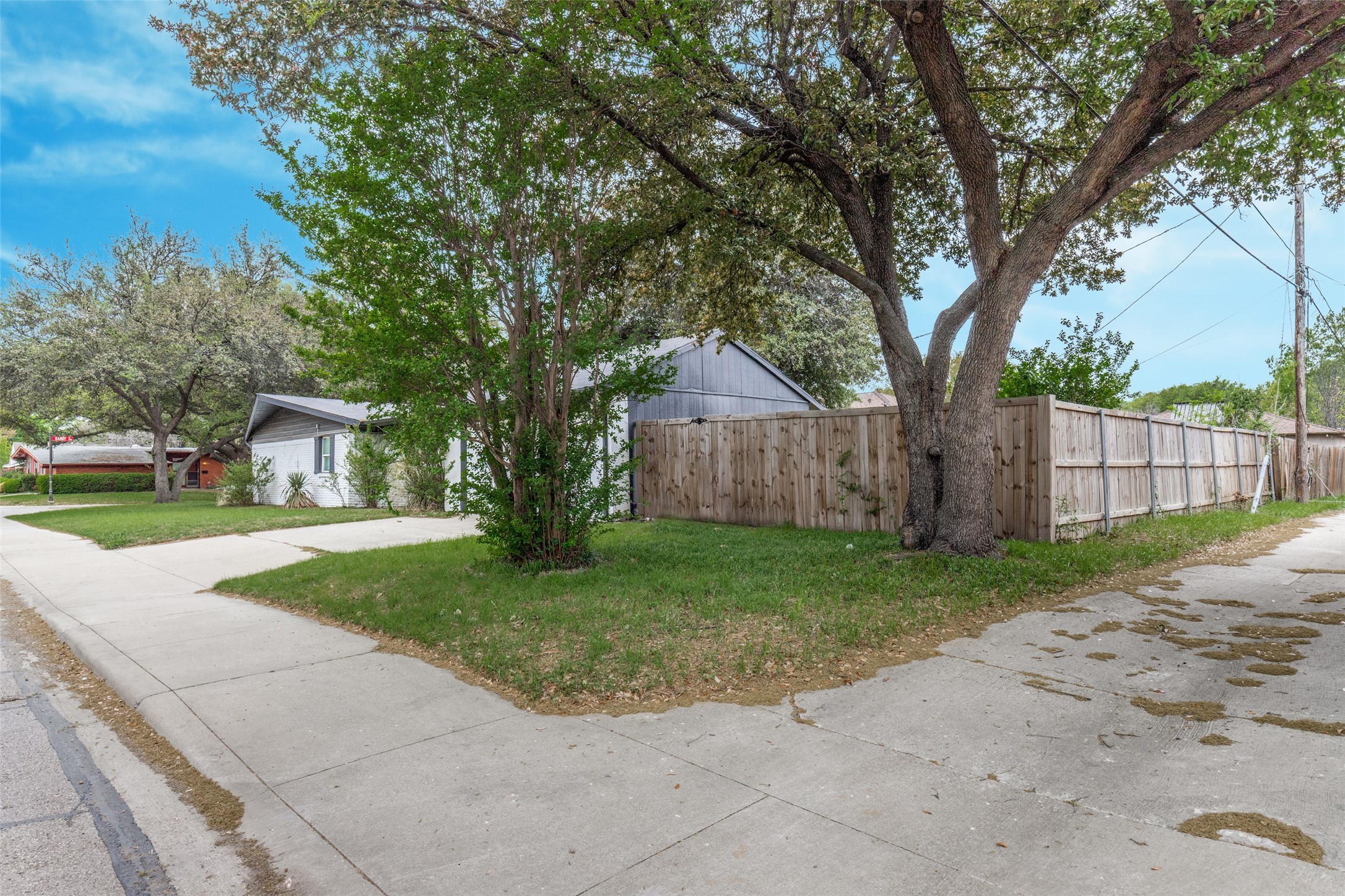 2945 Randy Lane Farmers Branch TX 75234