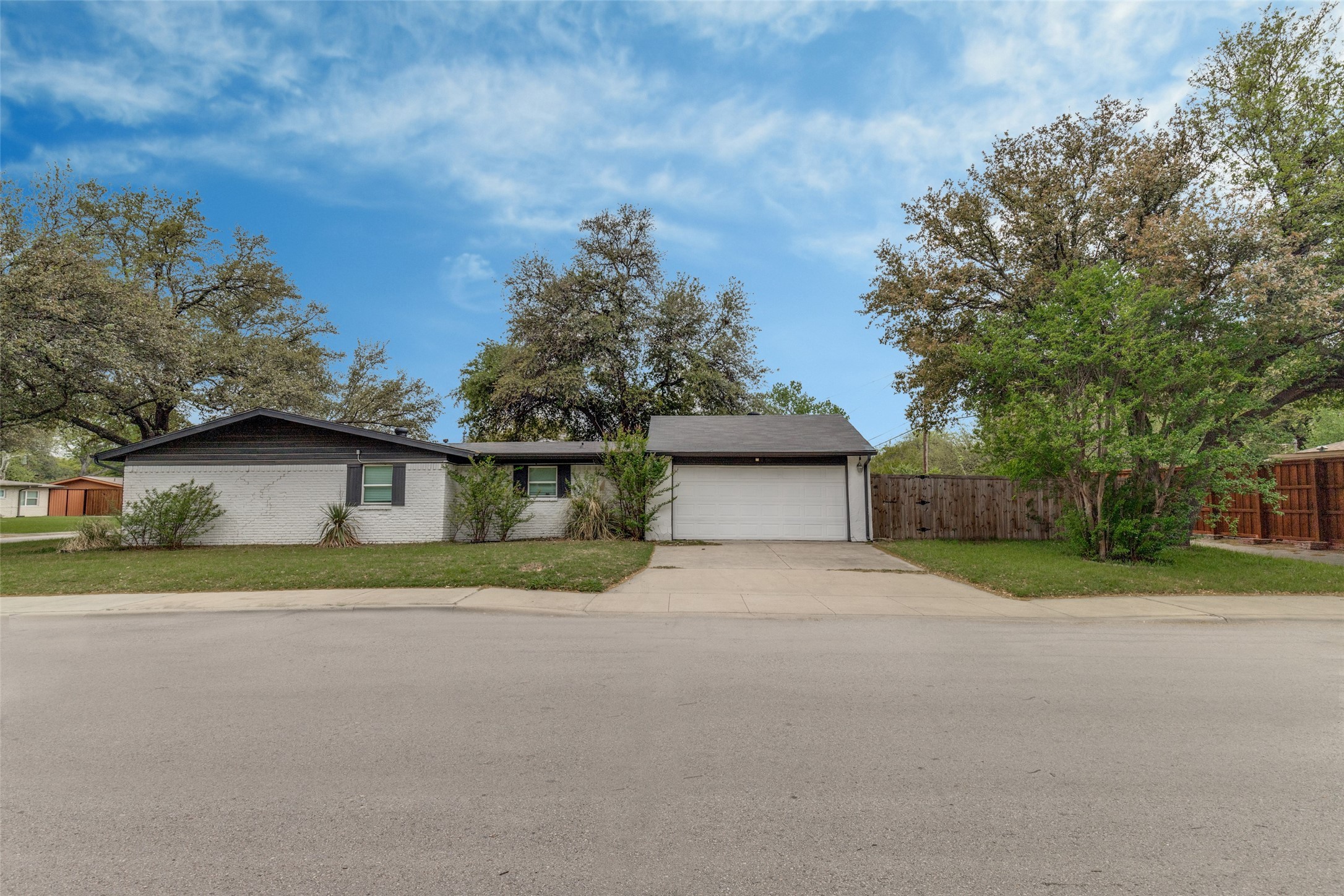 2945 Randy Lane Farmers Branch TX 75234