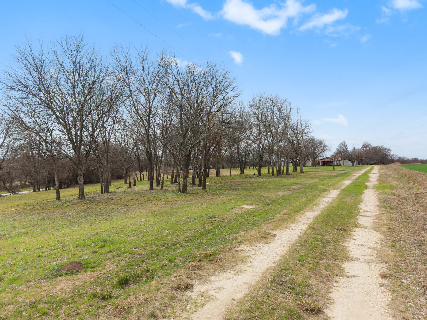 895 Hcr 2452 N Hillsboro TX 76645