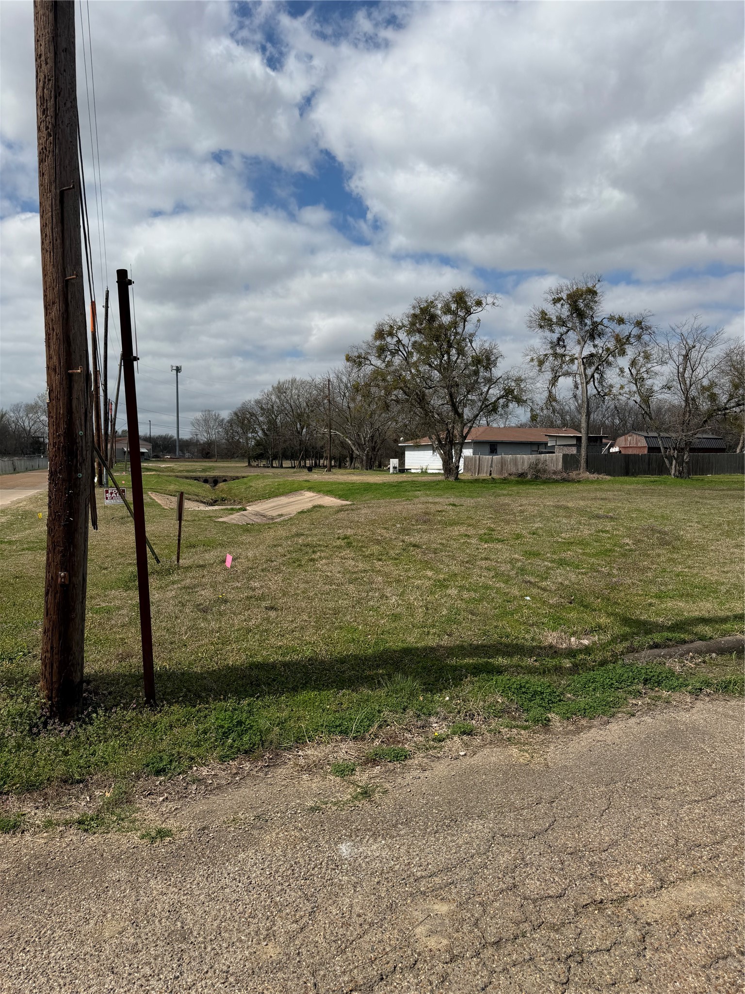 102 Johnson Street Commerce TX 75428