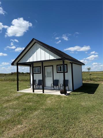 6032 NW County Road 1300 Barry TX 75102