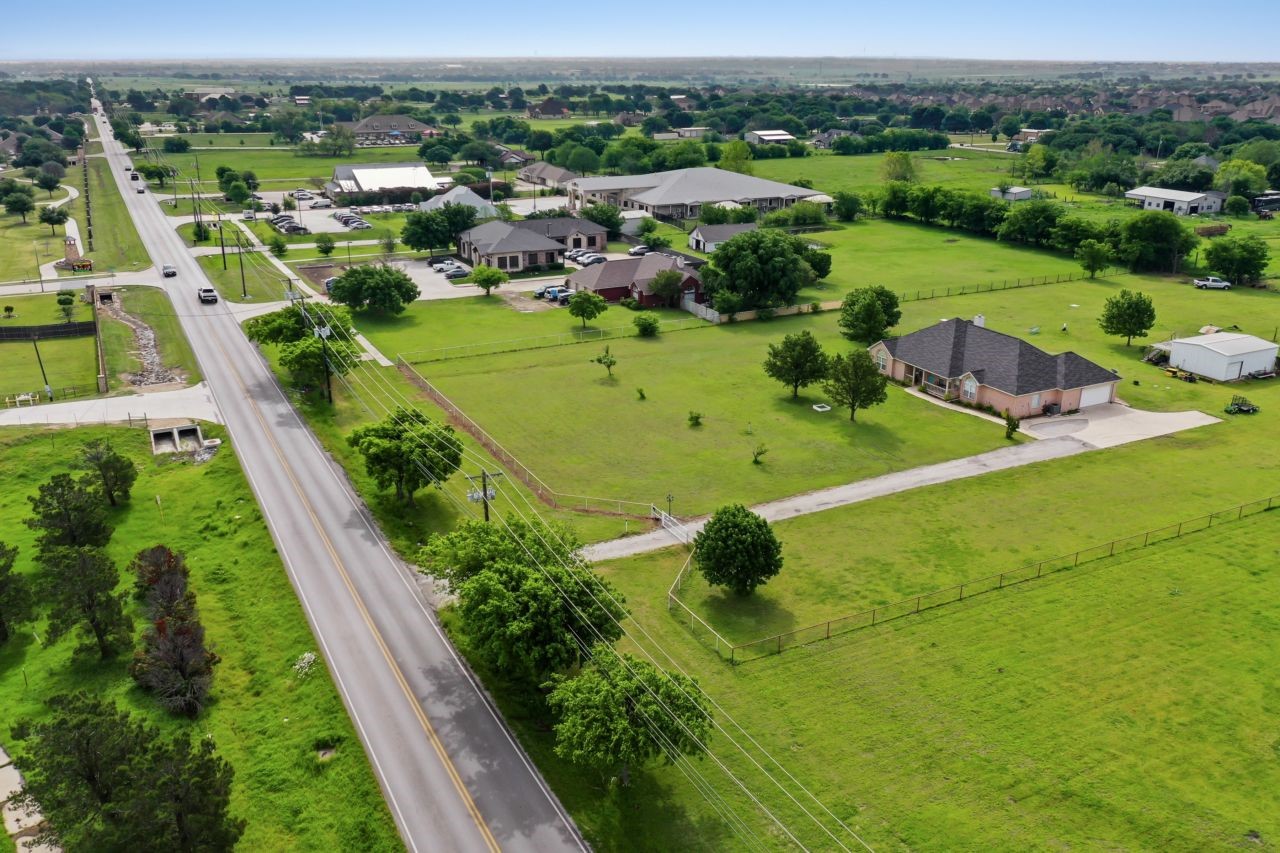 1425 Avondale Haslet Road Fort Worth TX 76052