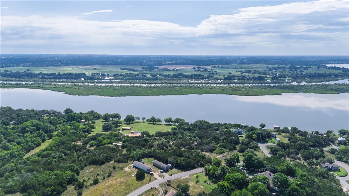 3008 Hilltop Court Granbury TX 76048