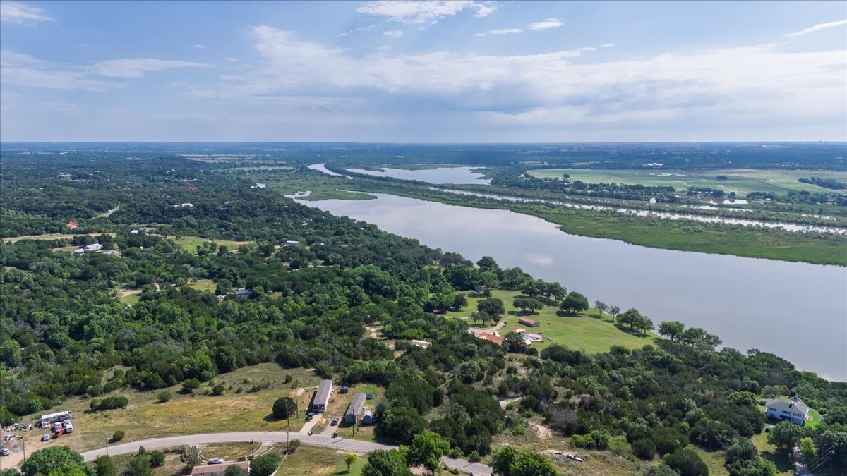3008 Hilltop Court Granbury TX 76048