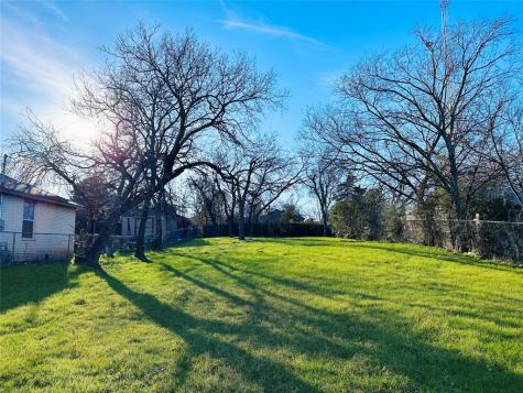 1627 Santerre Avenue Dallas TX 75211