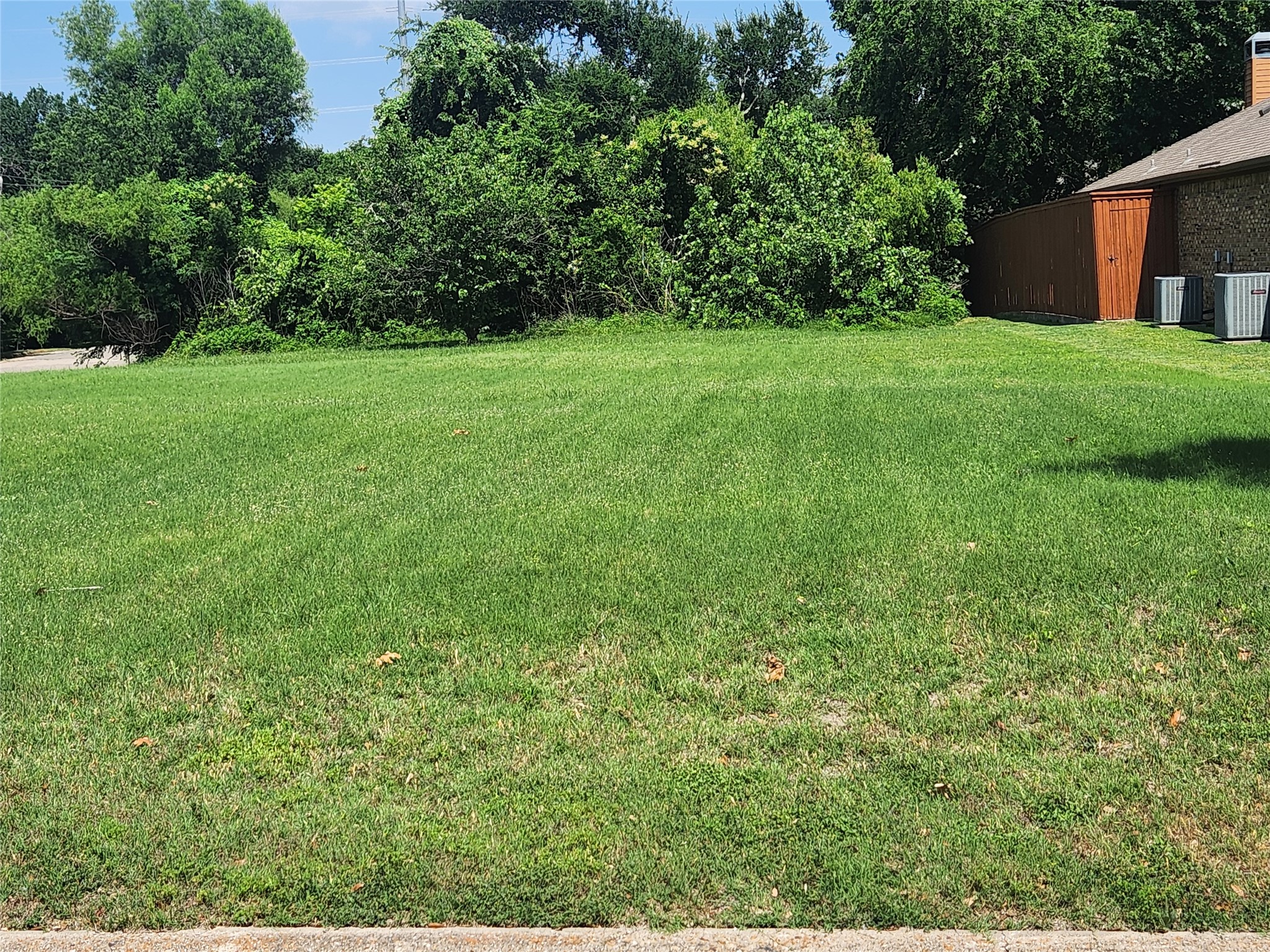 10124 Candlebrook Drive Dallas TX 75243