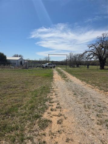 9319 U S Highway 287 Alvord TX 76225