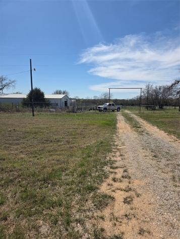 9319 U S Highway 287 Alvord TX 76225