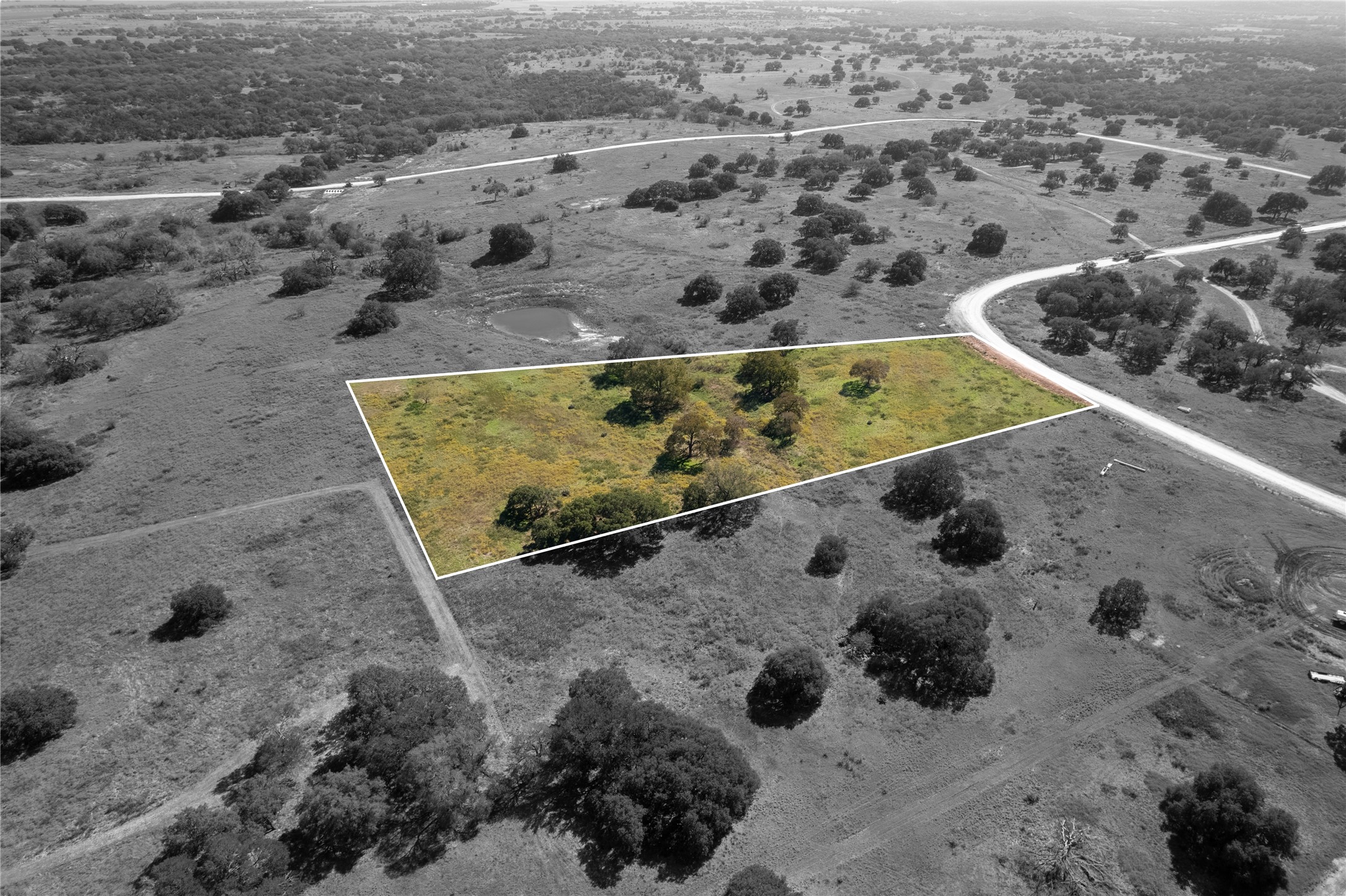 55 Twin Caverns Oglesby TX 75651