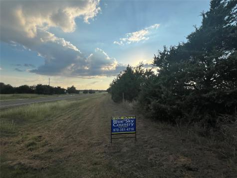 13762 SW Fm 639 Barry TX 75102