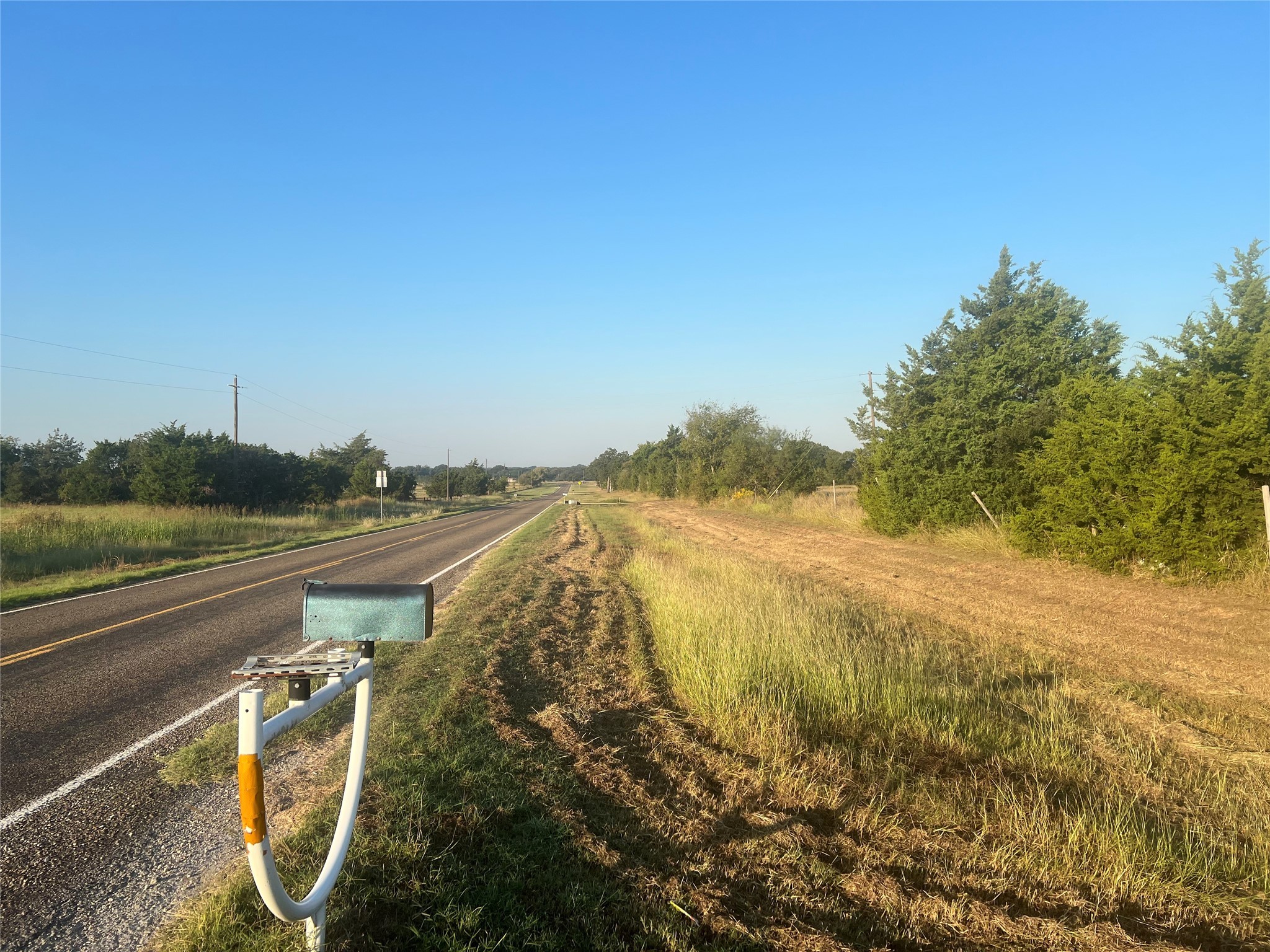 13762 SW Fm 639 Barry TX 75102