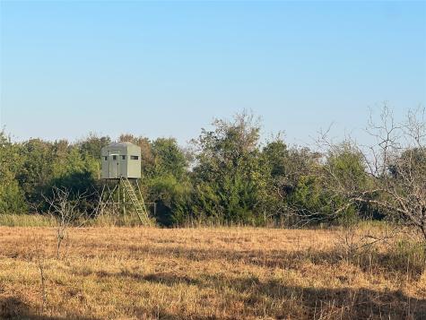 13762 SW Fm 639 Barry TX 75102