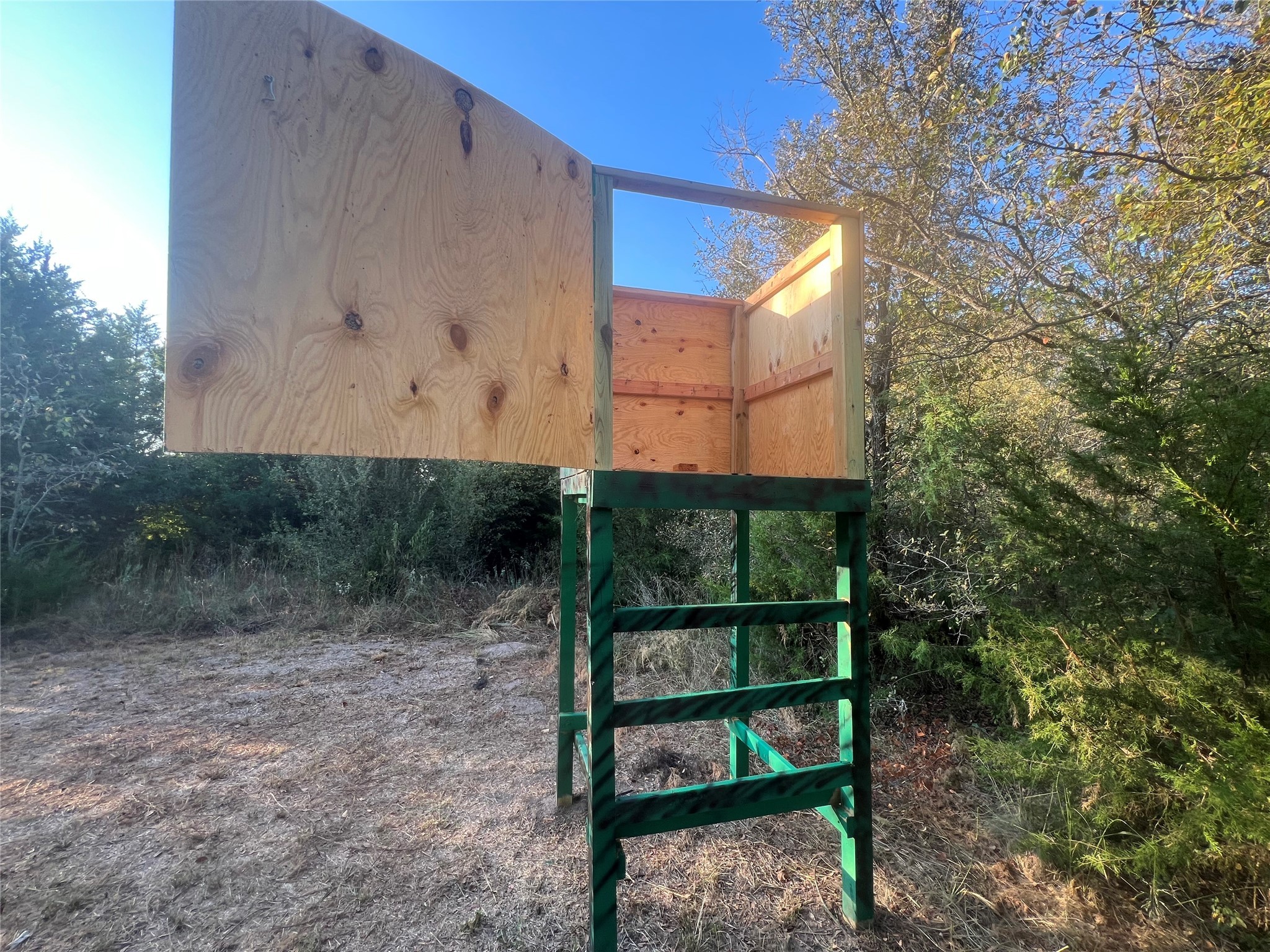 13762 SW Fm 639 Barry TX 75102