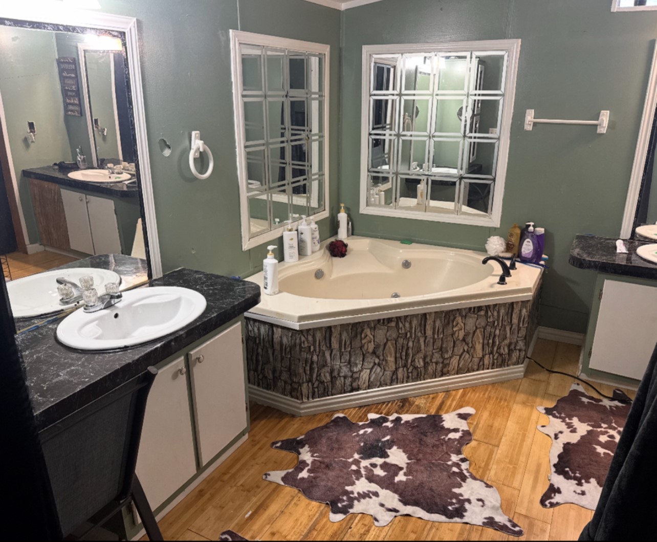 13762 SW Fm 639 Barry TX 75102