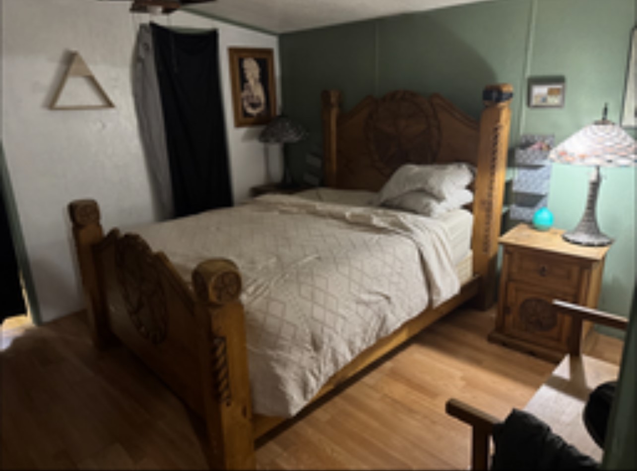 13762 SW Fm 639 Barry TX 75102