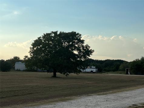 13762 SW Fm 639 Barry TX 75102
