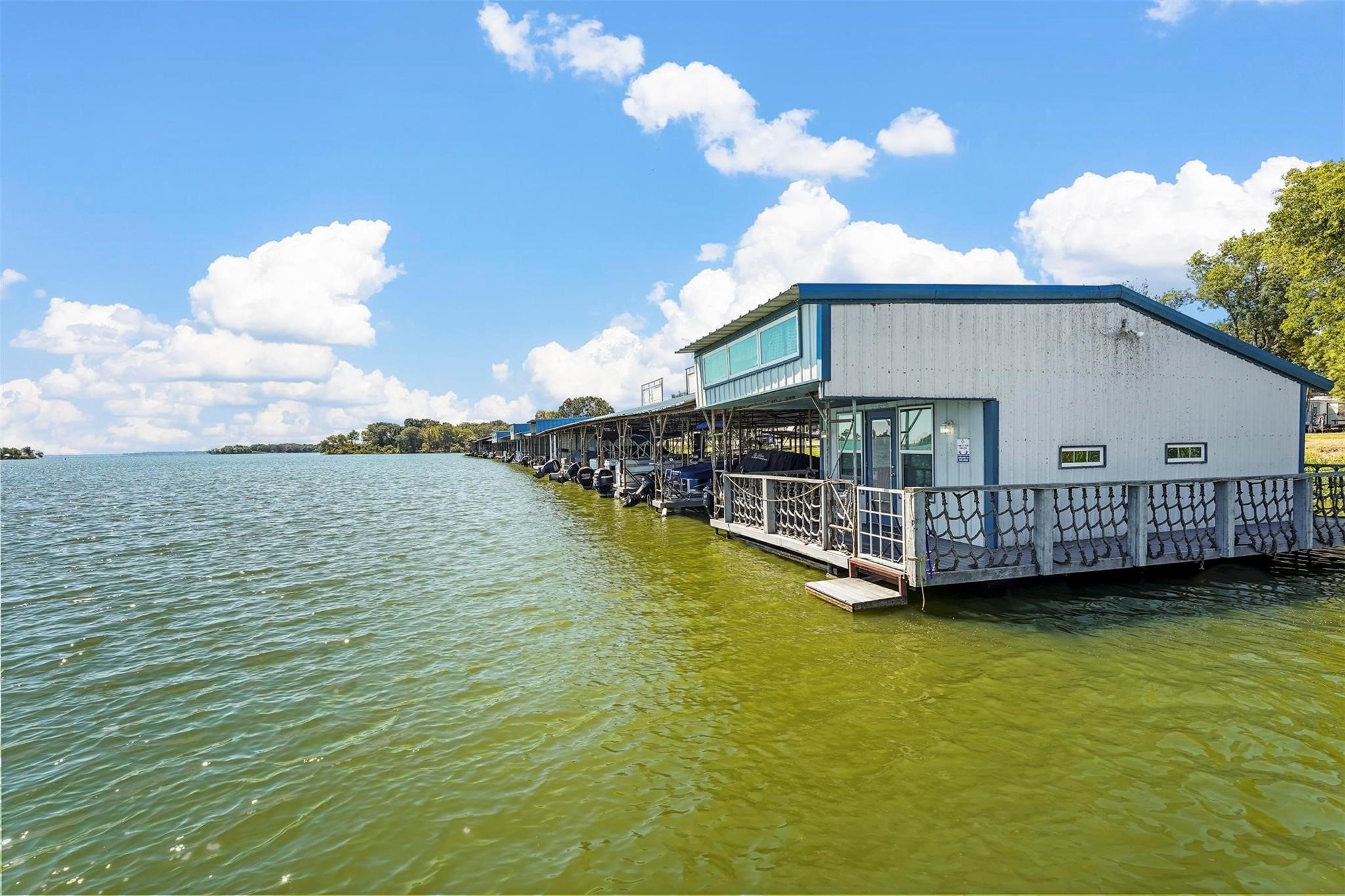 813 Crestway Drive West Tawakoni TX 75474