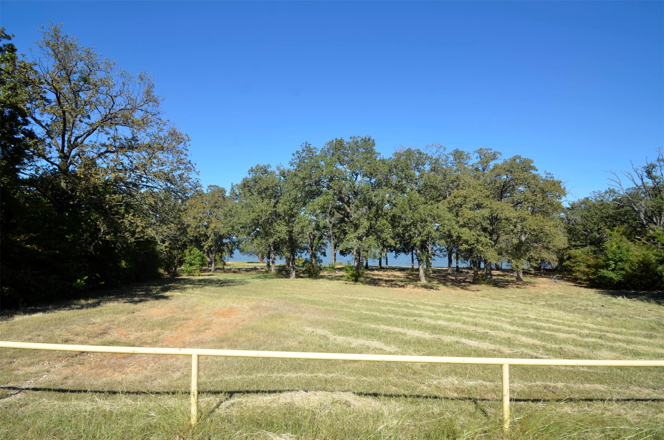 1125 Lake Road Gordonville TX 76245