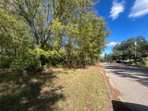 11 Bayshore Drive Athens TX 75752