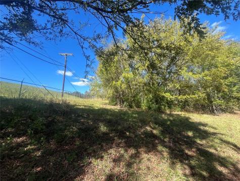 11 Bayshore Drive Athens TX 75752