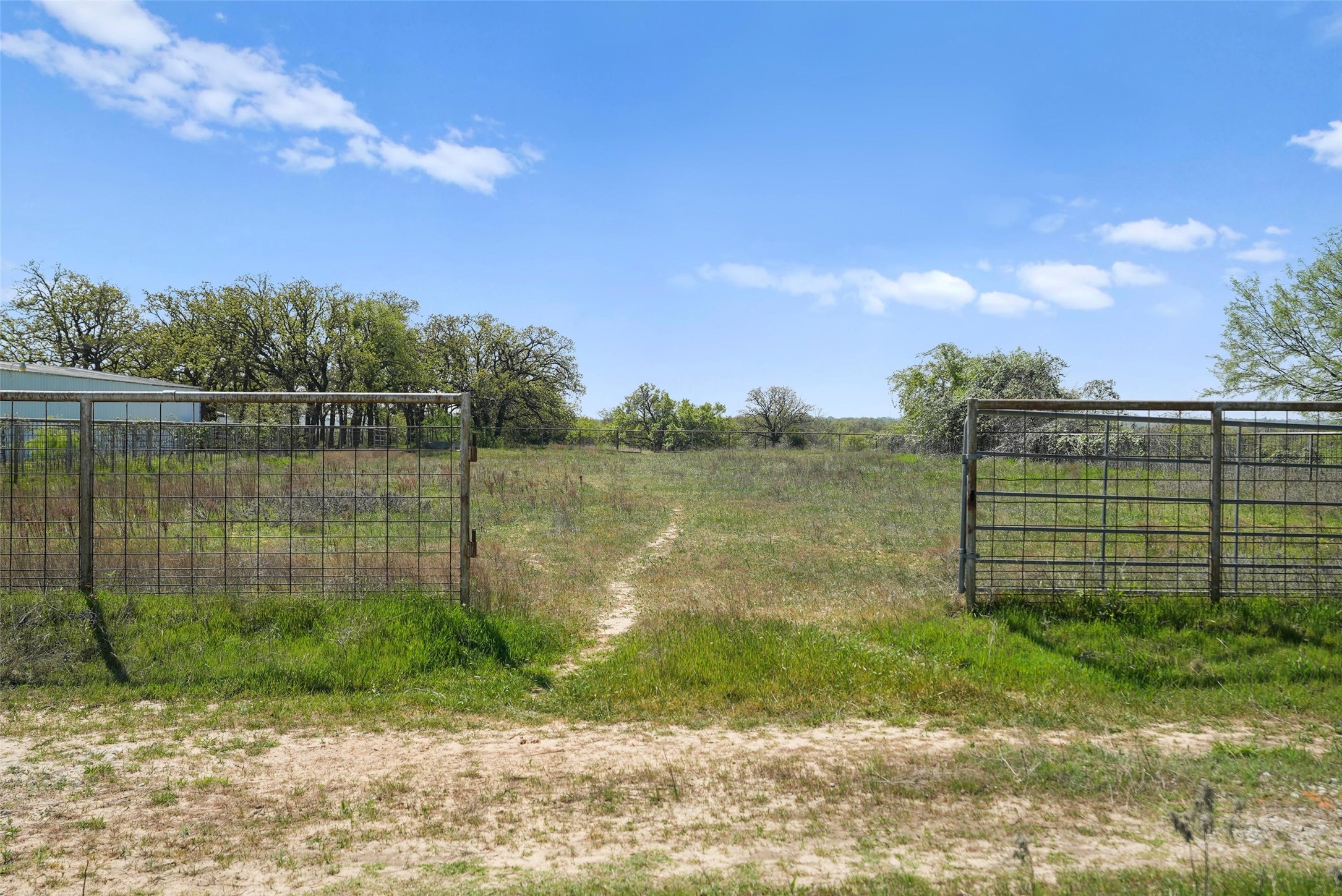 2202 County Road 3657 Springtown TX 76082