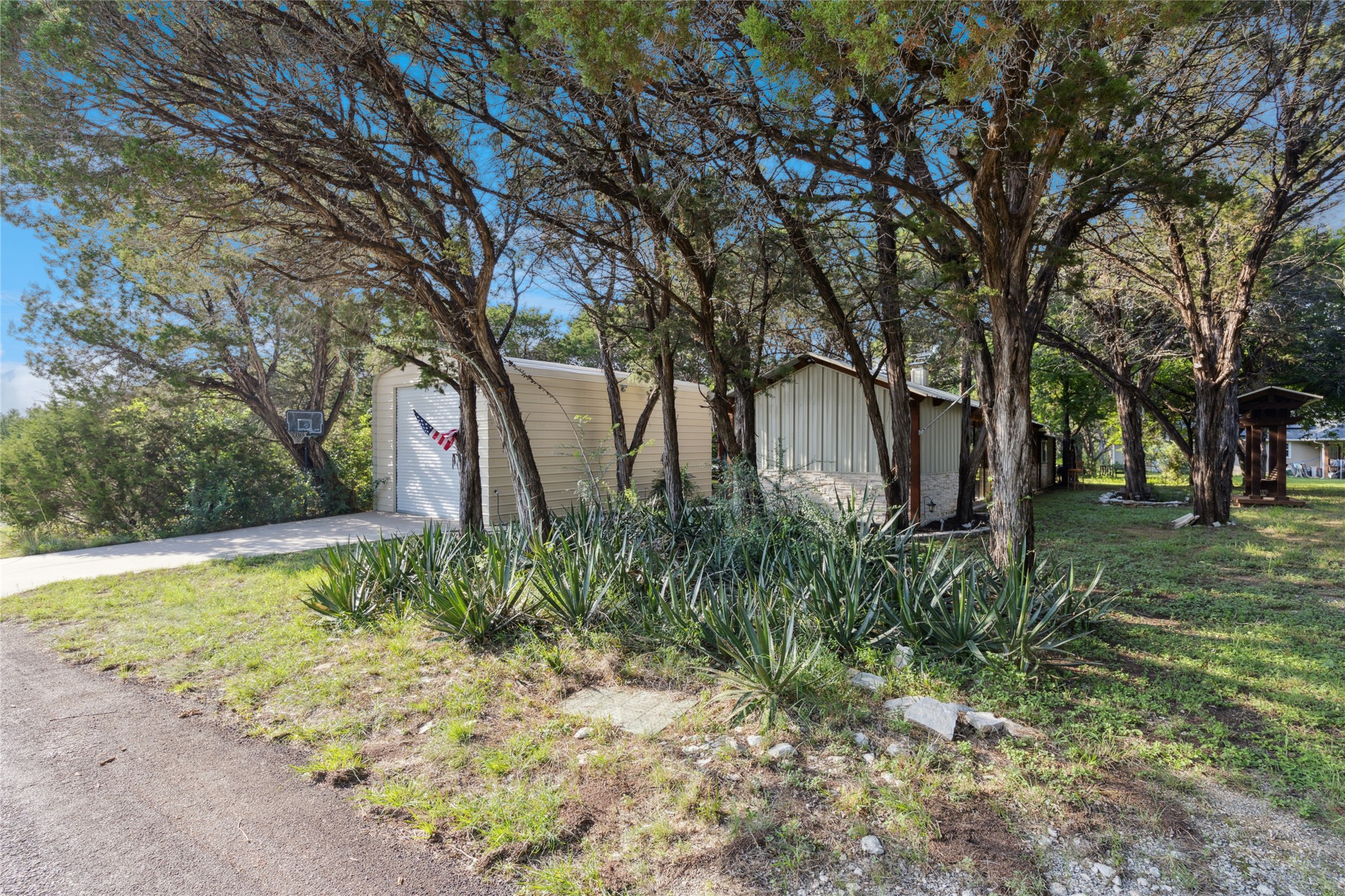 2805 Rockwood Drive Granbury TX 76048
