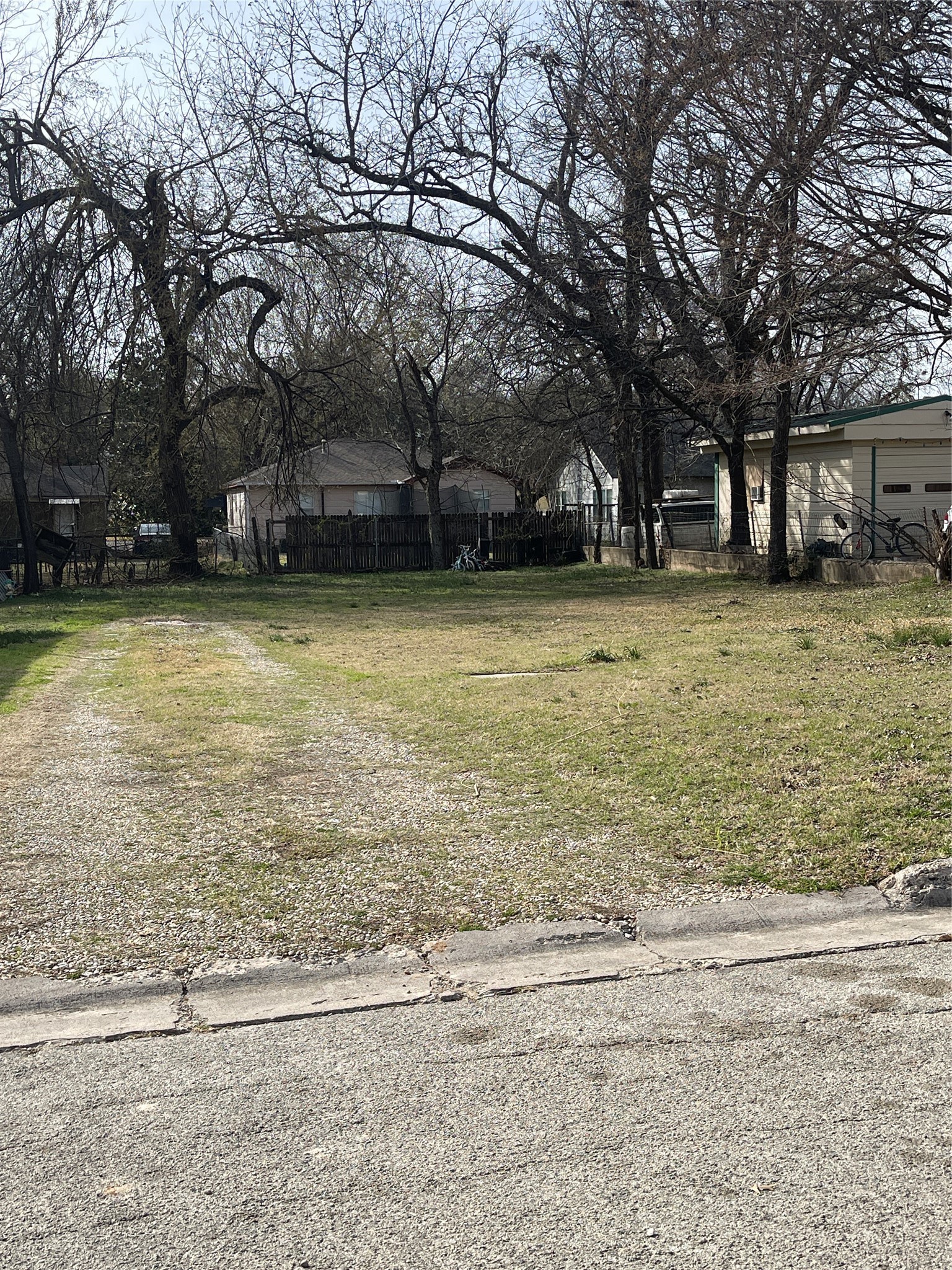 605 S Rusk Street Gainesville TX 76240
