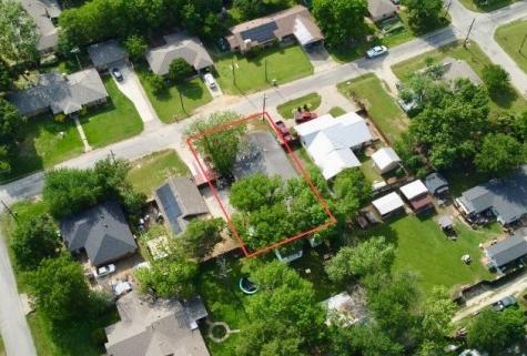 417 S Prairie Street Pilot Point TX 76258