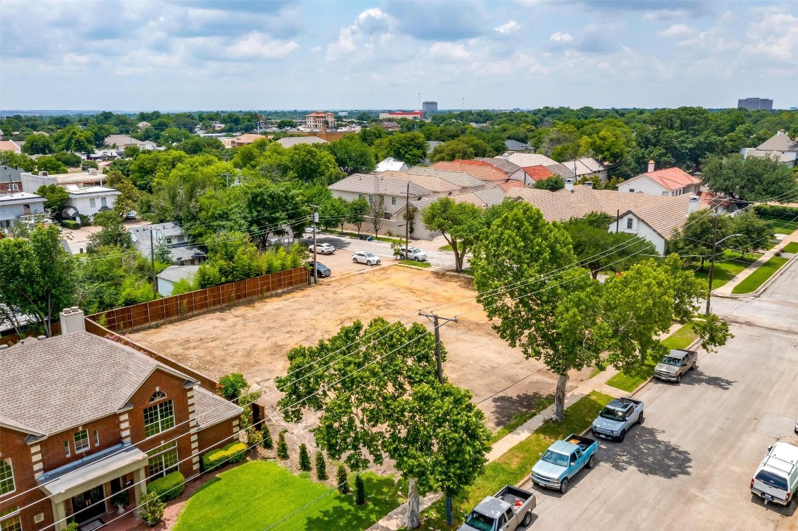 4933 Bryce Avenue Fort Worth TX 76107
