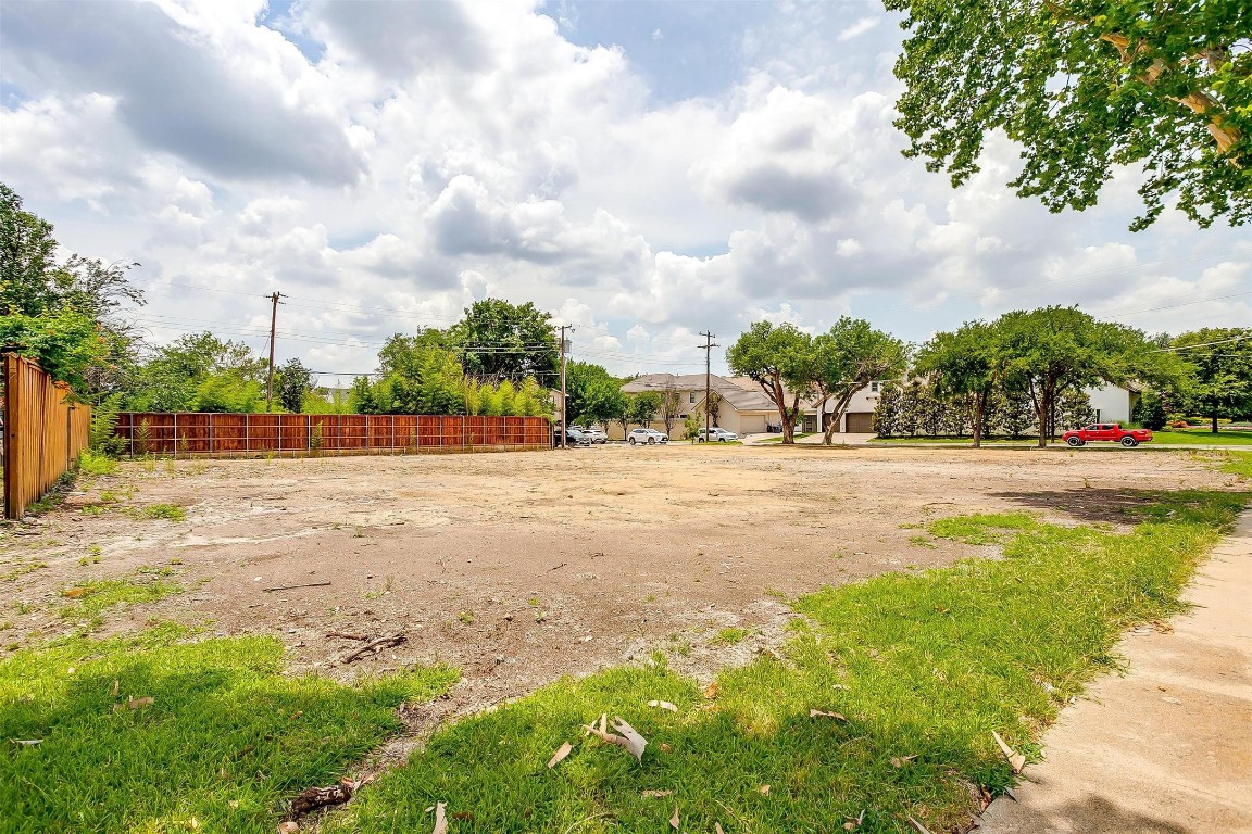 4933 Bryce Avenue Fort Worth TX 76107