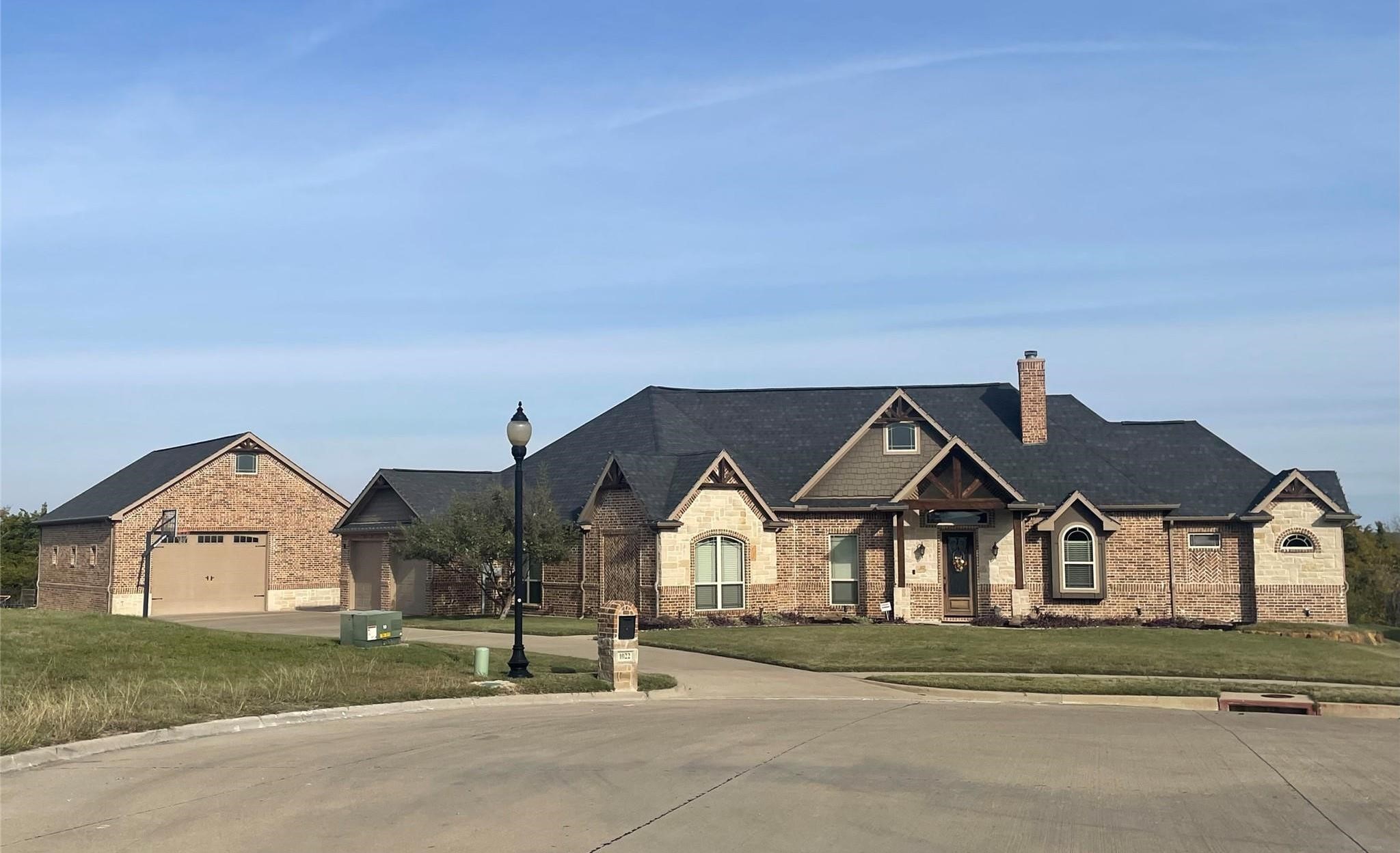 1020 Hilltop Drive Lavon TX 75166