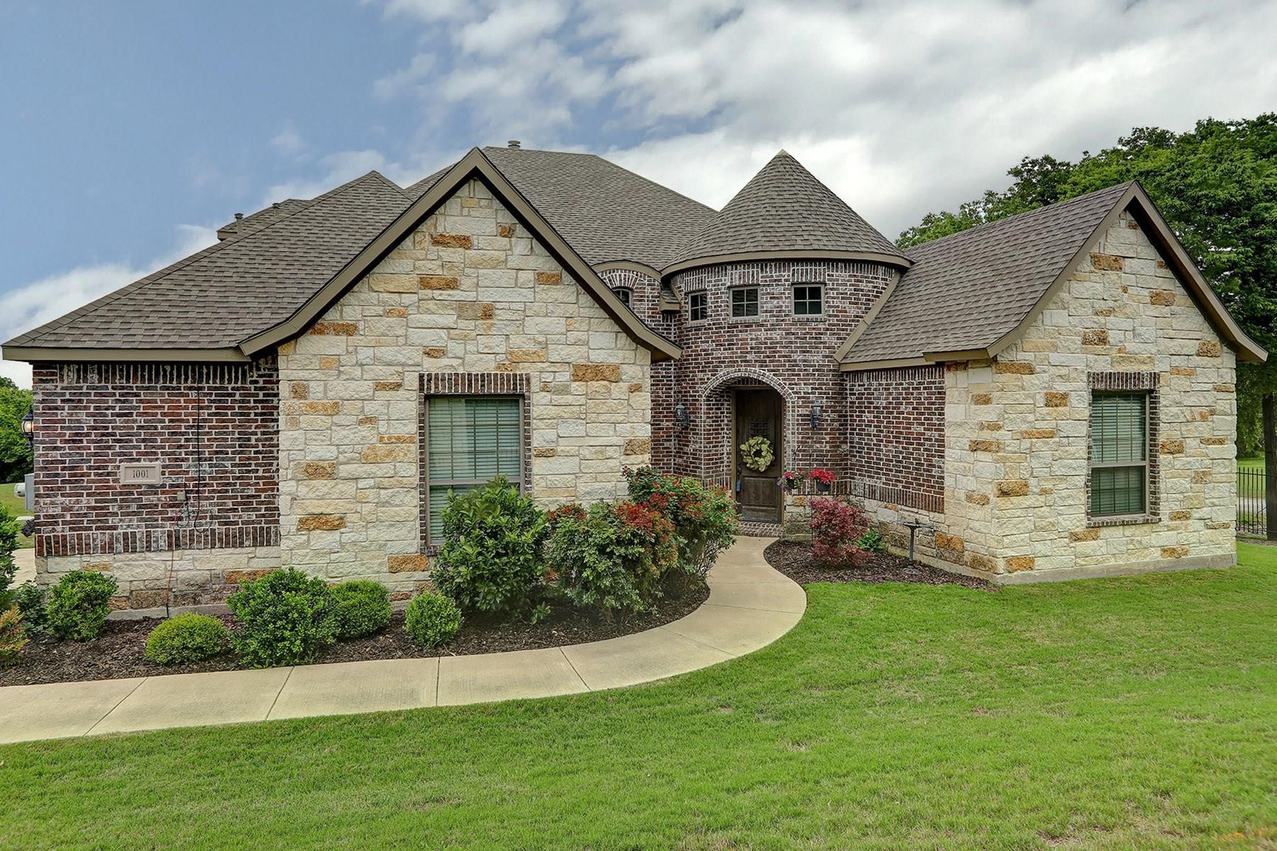 1020 Hilltop Drive Lavon TX 75166