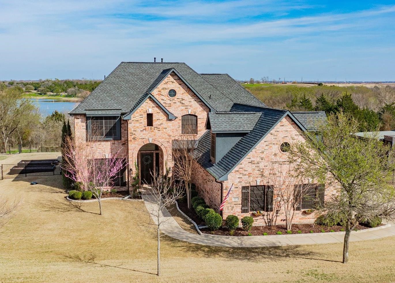 1020 Hilltop Drive Lavon TX 75166
