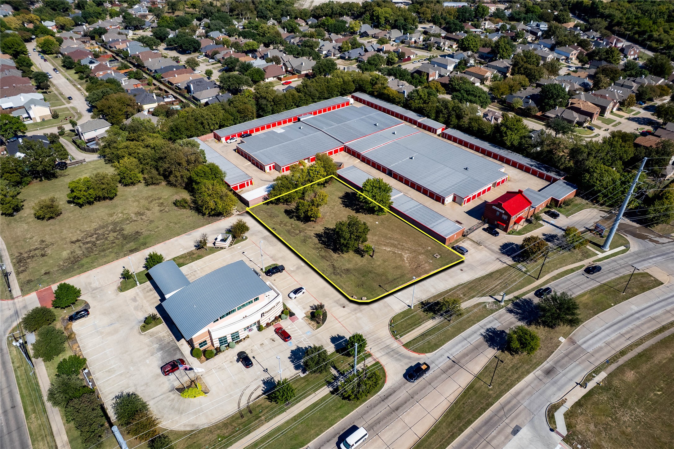 2401 Arapaho Road Garland TX 75044