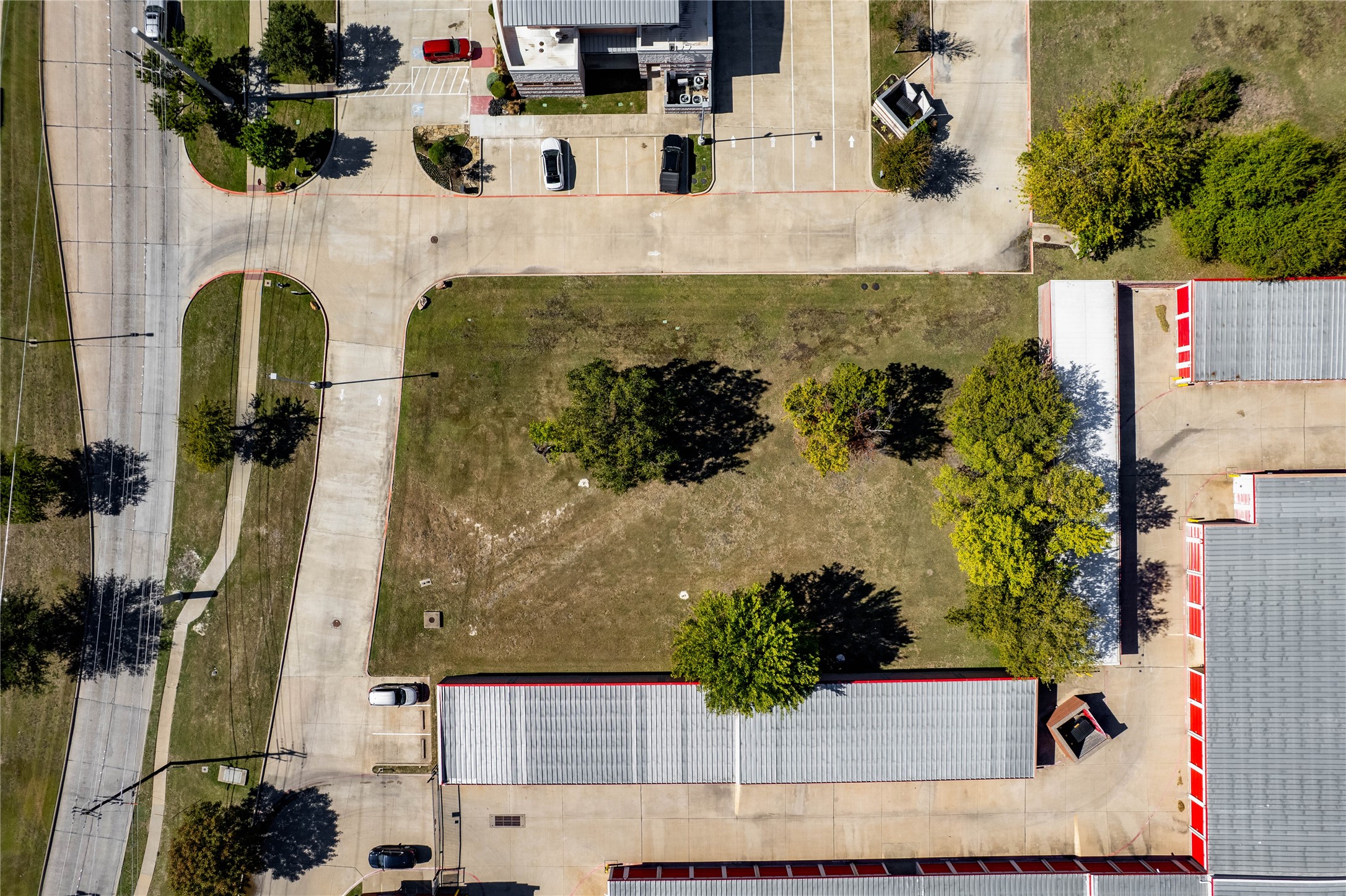 2401 Arapaho Road Garland TX 75044