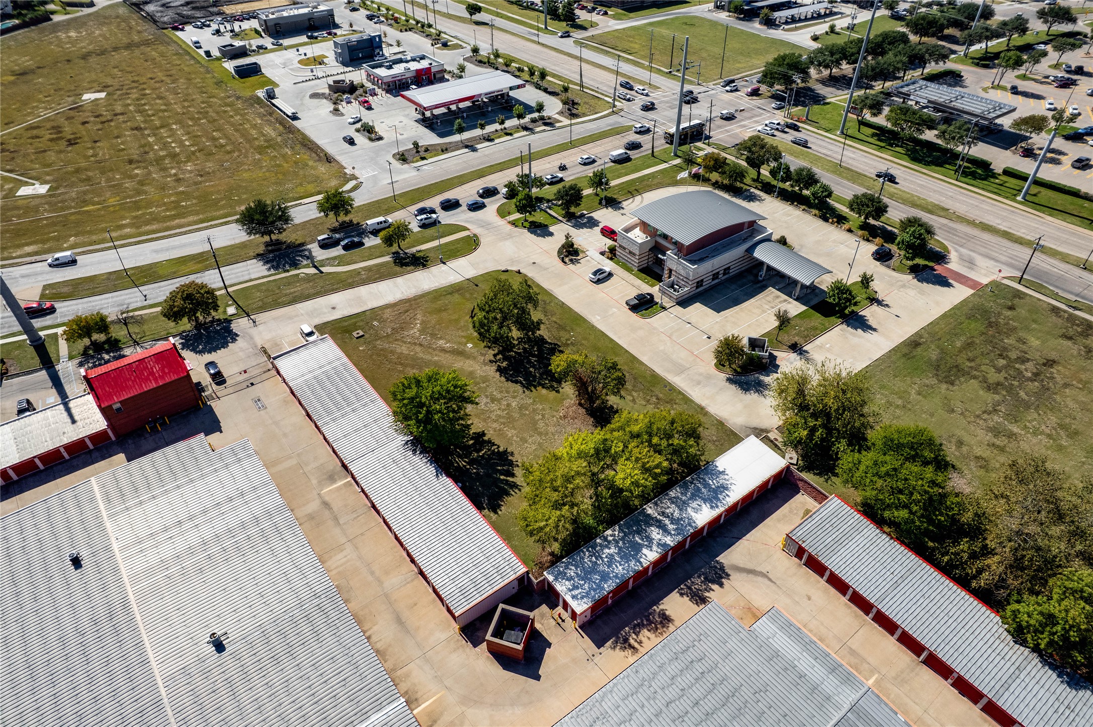 2401 Arapaho Road Garland TX 75044