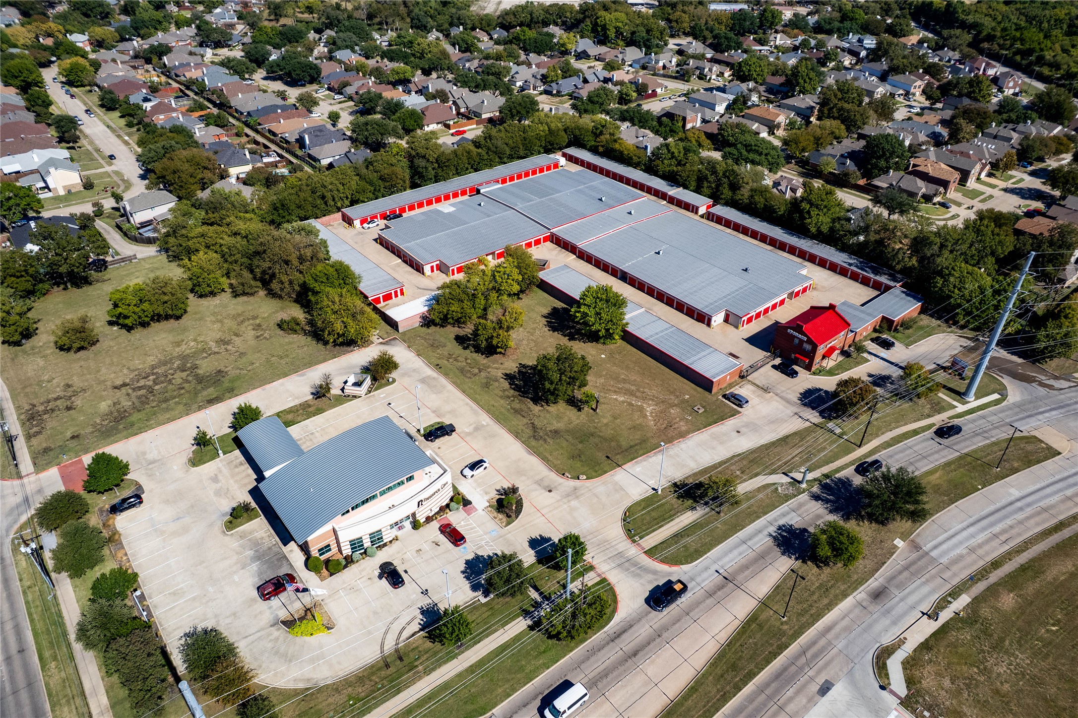 2401 Arapaho Road Garland TX 75044