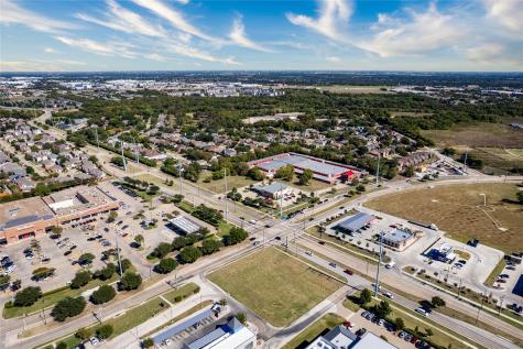 2401 Arapaho Road Garland TX 75044